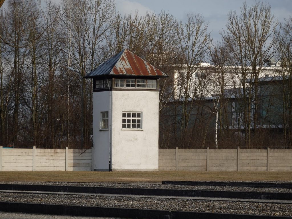 Blocco 26, la baracca dei preti di Dachau Tv2000 DocFilm