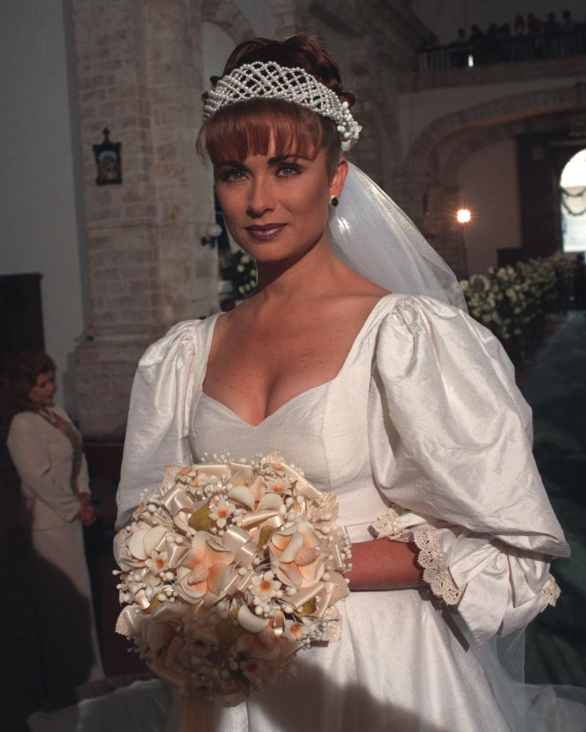 Leticia Calderon 2 Tv2000 DocFilm