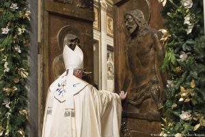 Giubileo: Papa ha aperto Porta Santa a S. Maria Maggiore