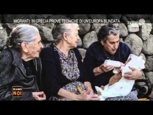 lesbo-laccoglienza-ai-migranti-di-tre-anziane-greche