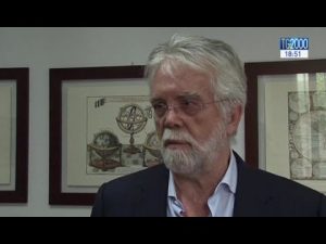 monza-studente-fuori-da-classe-per-foto-intima-il-preside-nessuna-discriminazione