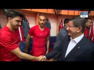 calcio-sotto-assedio-partite-amichevoli-tra-terrore-e-orgoglio