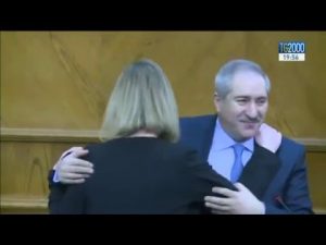 le-lacrime-di-federica-mogherini-alla-notizia-delle-stragi-di-bruxelles-il-dibattito-politico