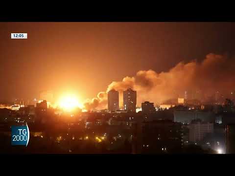 Ucraina, massicci attacchi di droni e missili su Kiev. Almeno 4 morti Ucraina, massicci attacchi di droni e missili su Kiev. Almeno 4 morti