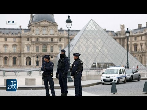 francia e la rapina al louvre 200 caccia ai ladri
