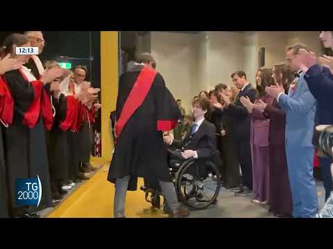 Mauro Glorioso laureato in Medicina a Torino, vittima della bici lanciata dai Murazzi Mauro Glorioso laureato in Medicina a Torino, vittima della bici lanciata dai Murazzi