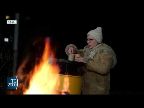 Ucraina, attacchi nella notte. Blackout energetico e freddo Ucraina, attacchi nella notte. Blackout energetico e freddo