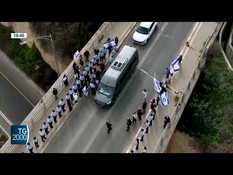 Medio Oriente, Netanyahu ai funerali di un ostaggio Medio Oriente, Netanyahu ai funerali di un ostaggio