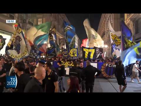 l8217inter 232 campione d8217italia a milano esplode la festa scudetto da Tv2000.it l8217inter 232 campione d8217italia a milano esplode la festa scudetto