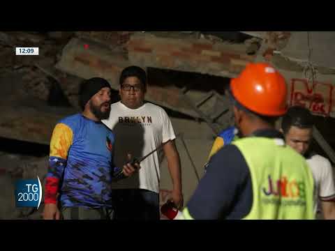 venezuela oltre 2200 morti ma c8217232 ancora vita sotto le macerie da Tv2000.it venezuela oltre 2200 morti ma c8217232 ancora vita sotto le macerie