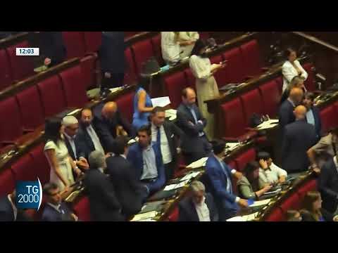 bagarre sulla legge elettorale meloni non commenta da Tv2000.it bagarre sulla legge elettorale meloni non commenta