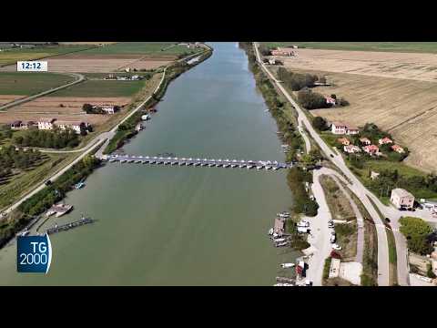 una barriera contri i rifiuti nel delta del po da Tv2000.it una barriera contri i rifiuti nel delta del po