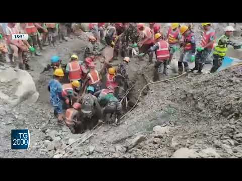 alluvione nepal estratti vivi due operai dopo dieci giorni da Tv2000.it alluvione nepal estratti vivi due operai dopo dieci giorni