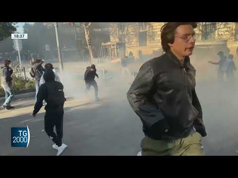 francia ancora proteste le piazze si infiammano contro il caro vita da Tv2000.it francia ancora proteste le piazze si infiammano contro il caro vita