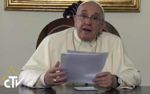 Papa: più convergenza internazionale per fermare Isis