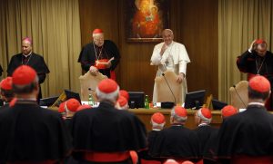 Papa Francesco durante il Concistoro con i cardinali e i patriarchi