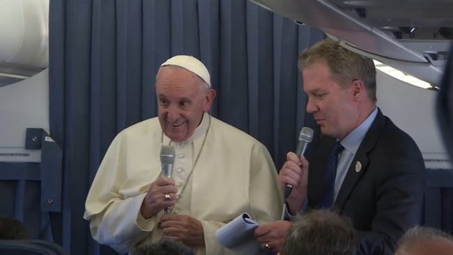 Conferenza stampa aereo Papa Francesco