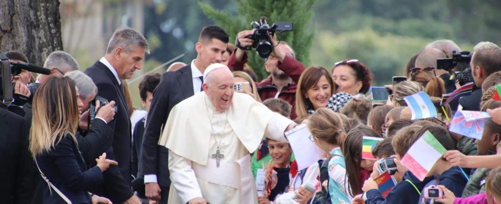 Il Papa ad Assisi: serve<br> una nuova economia<br>Discorso integrale, video e testo 