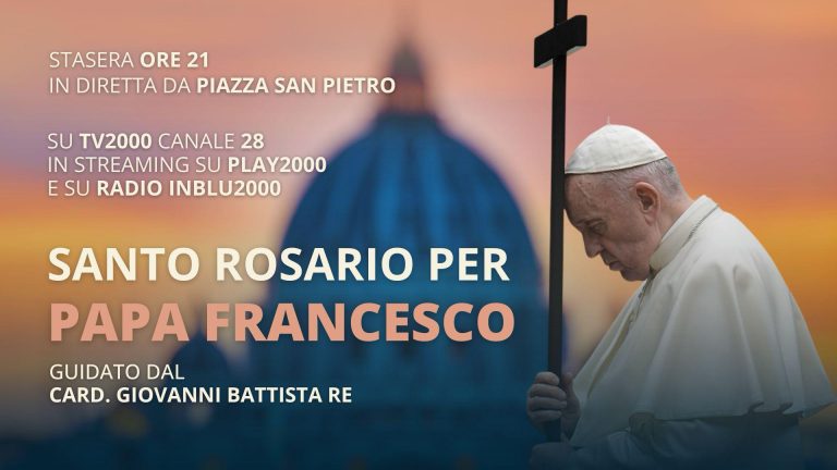 Rosario per Papa Francesco da Piazza San Pietro con il card. Re