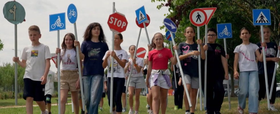 "La città dei bambini. L’utopia di Francesco Tonucci" <br> Sabato 20 giugno in seconda serata 