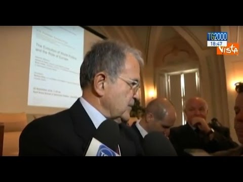 Politica: l'ex premier Romano Prodi a 4 giorni dal referendum ha dichiarato di votare sì