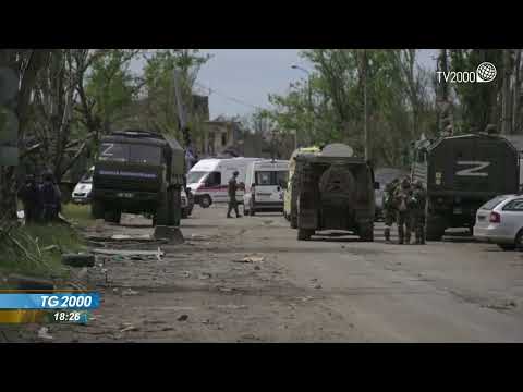 Ucraina, Mosca apre a Kiev ma continuano bombardamenti. Si arrende vice battaglione Azov